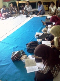 200px-Maret_19_2012_LenteraTimur.com_Suasana_pelatihan_hari_pertama_di_Gorontalo.jpg