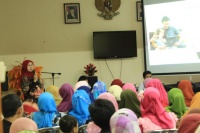 200px-Maret_9_2013_NextGeneration_Seminar_Guru_3.jpg